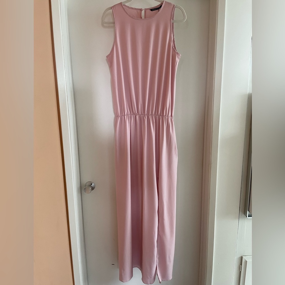 Pink maxi dress with slit